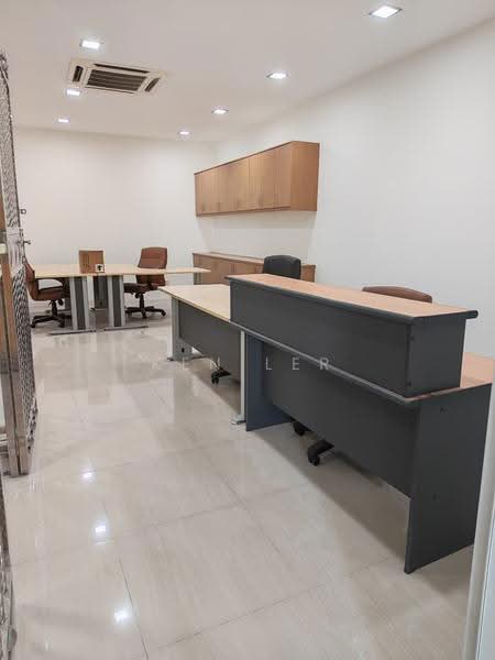 Shop / Office for Sale in Kampung Sungai Kayu Ara (Petaling Jaya) - Ken Ler - Interior - PropertyGuru.com.my
