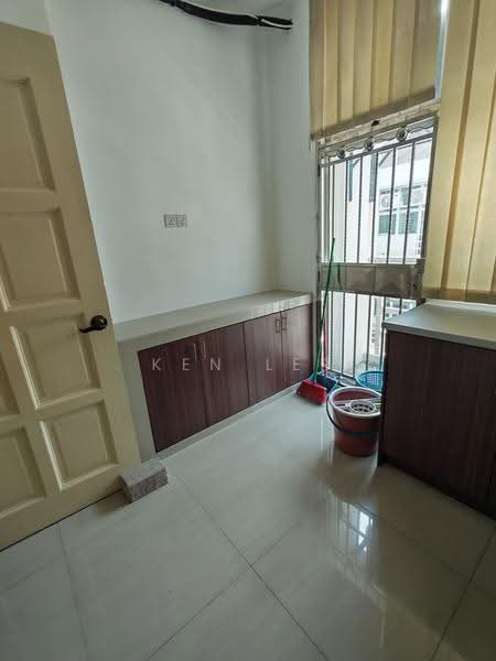 Shop / Office for Sale in Kampung Sungai Kayu Ara (Petaling Jaya) - Ken Ler - Interior - PropertyGuru.com.my