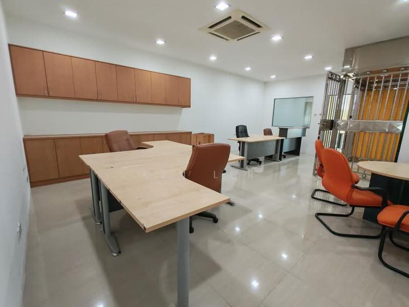 Shop / Office for Sale in Kampung Sungai Kayu Ara (Petaling Jaya) - Ken Ler - Interior - PropertyGuru.com.my