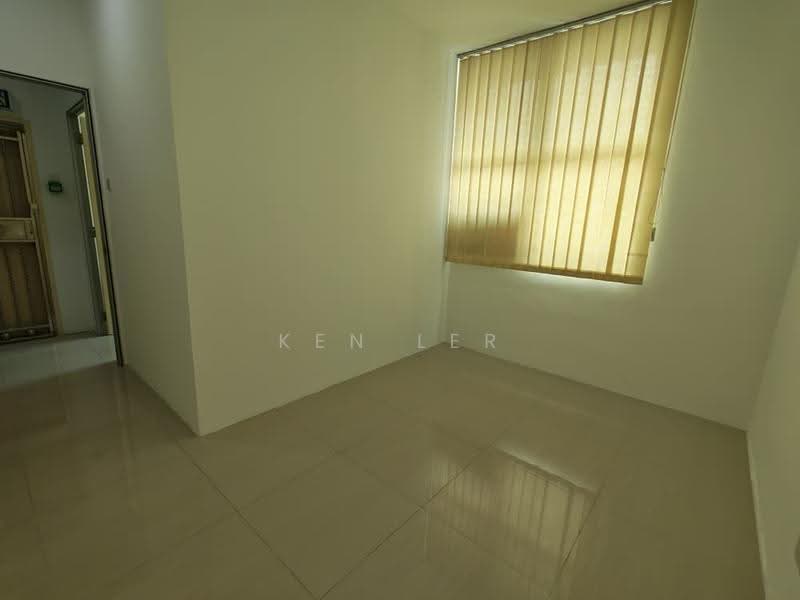 Shop / Office for Sale in Kampung Sungai Kayu Ara (Petaling Jaya) - Ken Ler - Interior - PropertyGuru.com.my