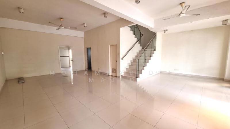 2-storey Terraced House for Sale in D'Kayangan (Shah Alam) - Mohammad Din Majid - Living Room - PropertyGuru.com.my