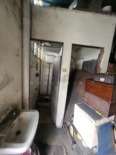 Shop / Office for Rent in Bandar Sri Damansara (Selangor) - Benjamin Lee - Bathroom - PropertyGuru.com.my