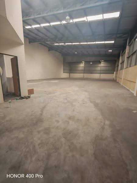 Kilang untuk Disewa di Taman Johor Jaya (Johor Bahru) - Tycia Law - Interior - PropertyGuru.com.my