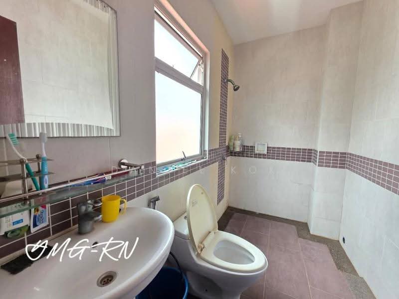 Bungalow House untuk Dijual di Setia Eco Park (Setia Alam) - Daniel Kok - Bathroom - PropertyGuru.com.my