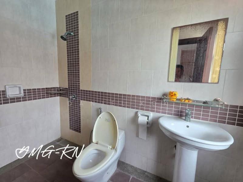 Bungalow House untuk Dijual di Setia Eco Park (Setia Alam) - Daniel Kok - Bathroom - PropertyGuru.com.my