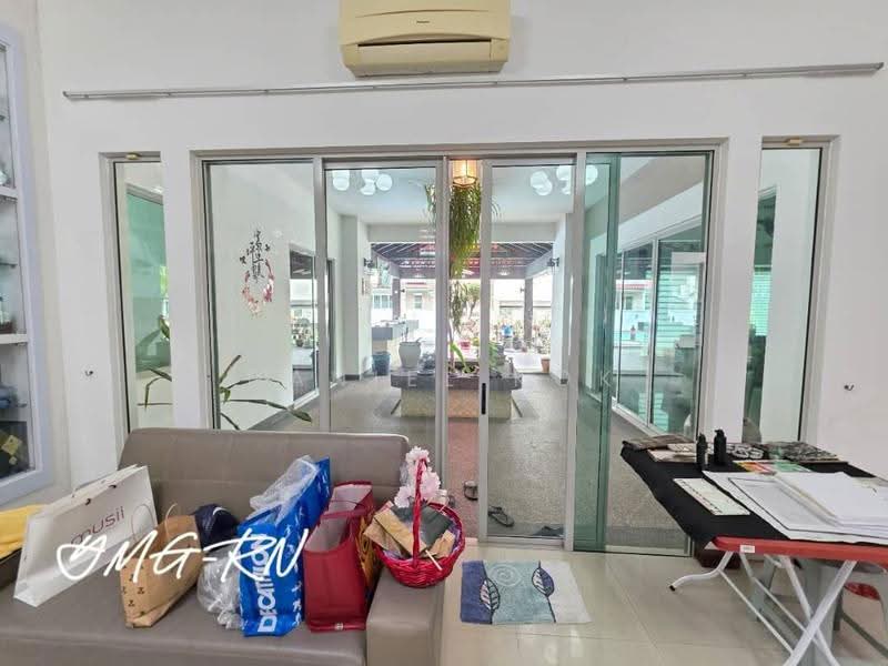 Bungalow House untuk Dijual di Setia Eco Park (Setia Alam) - Daniel Kok - Living Room - PropertyGuru.com.my