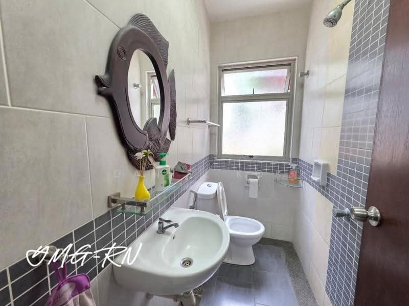 Bungalow House untuk Dijual di Setia Eco Park (Setia Alam) - Daniel Kok - Bathroom - PropertyGuru.com.my