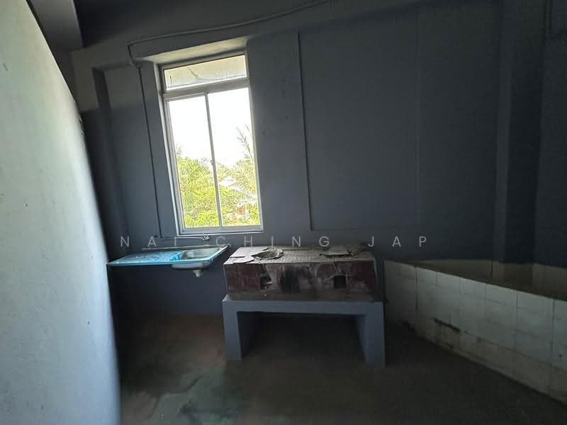 Shop for Sale in Kuching (Sarawak) - Nai Ching Jap - Interior - PropertyGuru.com.my