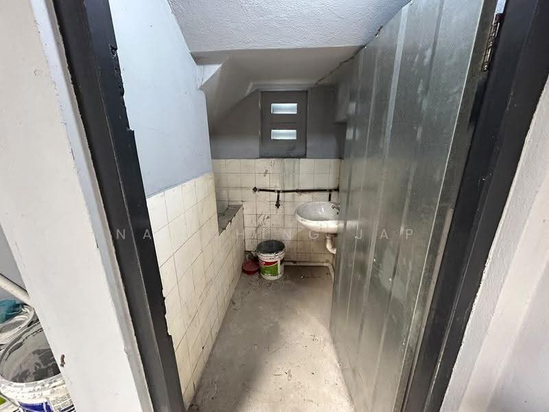 Shop for Sale in Kuching (Sarawak) - Nai Ching Jap - Interior - PropertyGuru.com.my