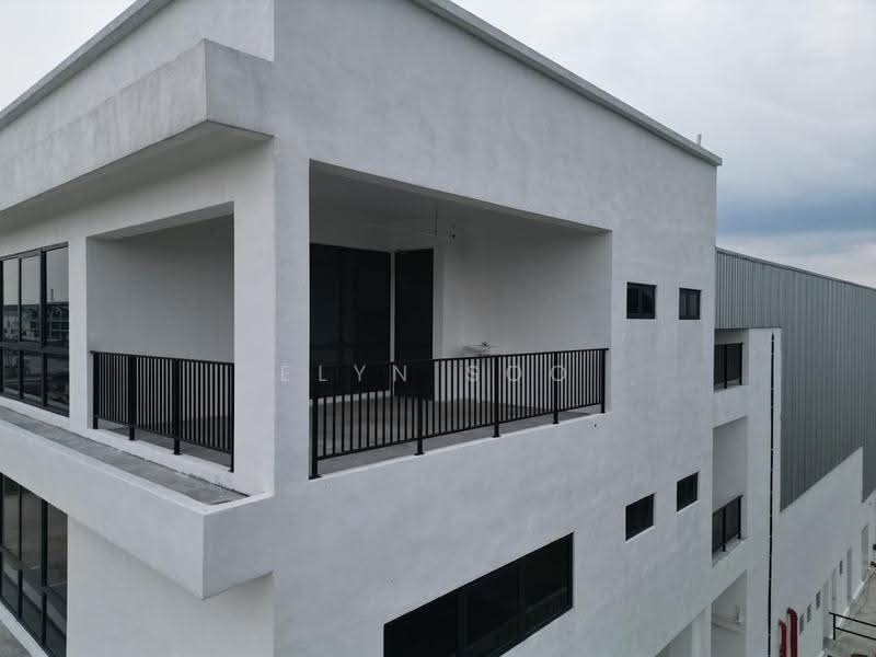 Warehouse for Rent in Kampung Bukit Changgang (Tanjong Duabelas) - Elyn Soo - Exterior - PropertyGuru.com.my