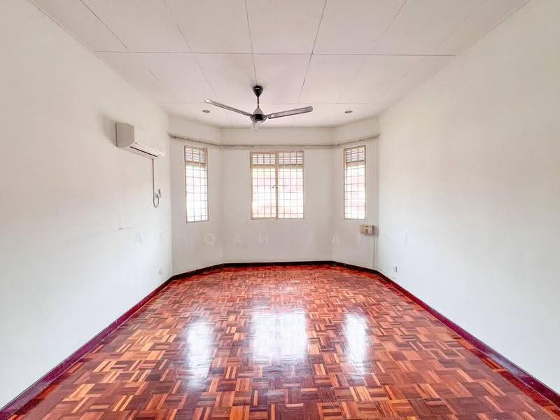 2-storey Terraced House for Sale in Alam Damai (Cheras) - Afiqah zaidi - Living Room - PropertyGuru.com.my