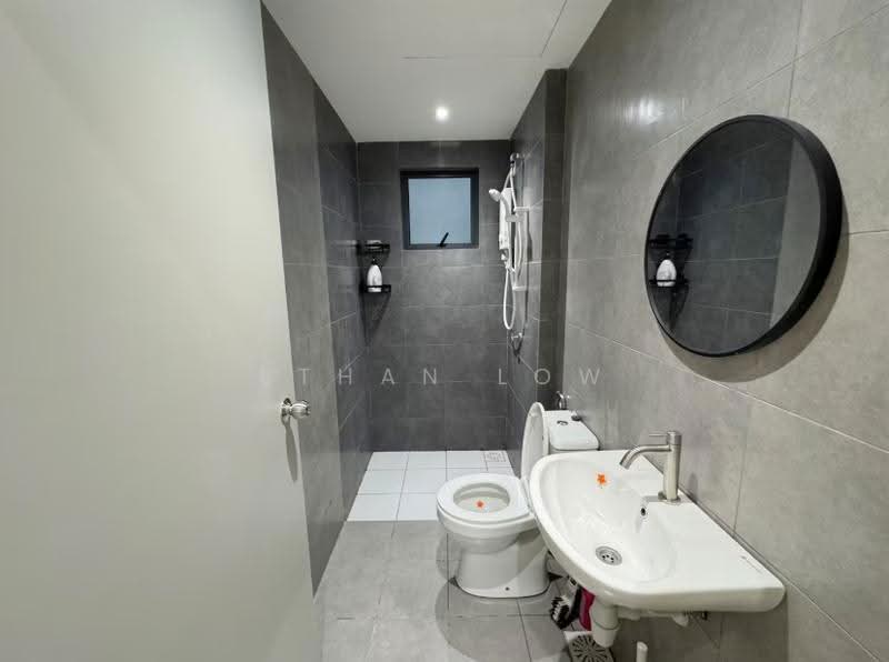 Kediaman Servis untuk Dijual di YOUTH CITY - Ethan Low - Bathroom - PropertyGuru.com.my