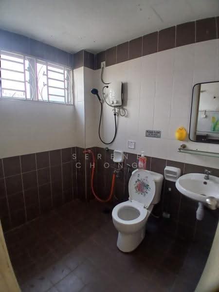 Rumah Teres 2-Tingkat untuk Disewa di U12, Taman Desa Alam (Shah Alam) - Serene Chong - Bathroom - PropertyGuru.com.my