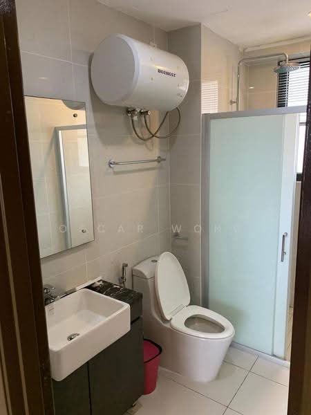 Kondominium untuk Disewa di Amberside @ Country Garden Danga Bay - Oscar Wong - Bathroom - PropertyGuru.com.my