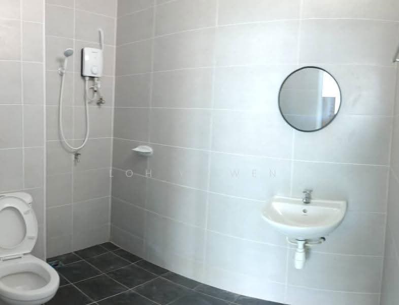 Kondominium untuk Disewa di BM City Suites @ BM City Mall - Loh Yu Wen - Bathroom - PropertyGuru.com.my