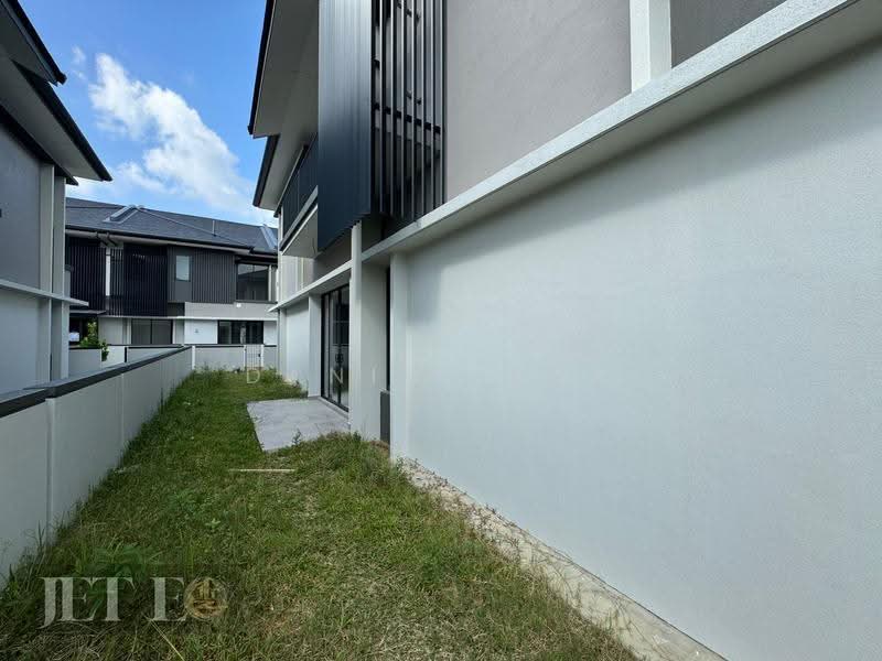 Rumah Teres untuk Dijual di Kota Kemuning (Shah Alam) - Daniel Kok - PropertyGuru.com.my