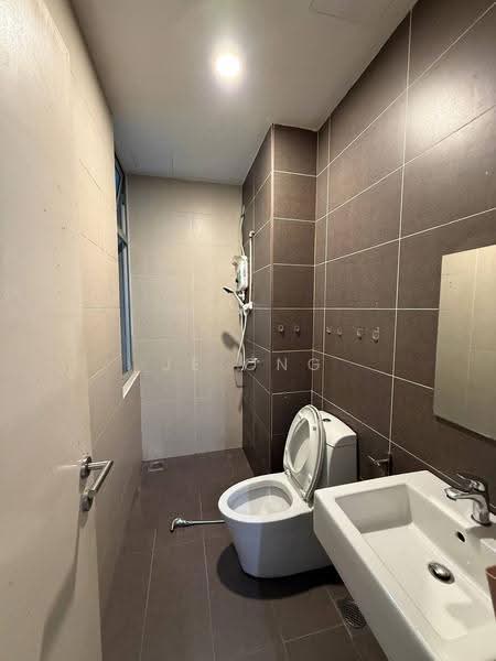 Service Residence for Sale at Sky Habitat - JE ONG - Bathroom - PropertyGuru.com.my