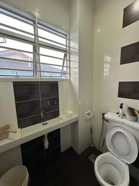 Rumah Teres 2-Tingkat untuk Dijual di Taman Setia Indah (Tebrau) - Li Wei - Bathroom - PropertyGuru.com.my