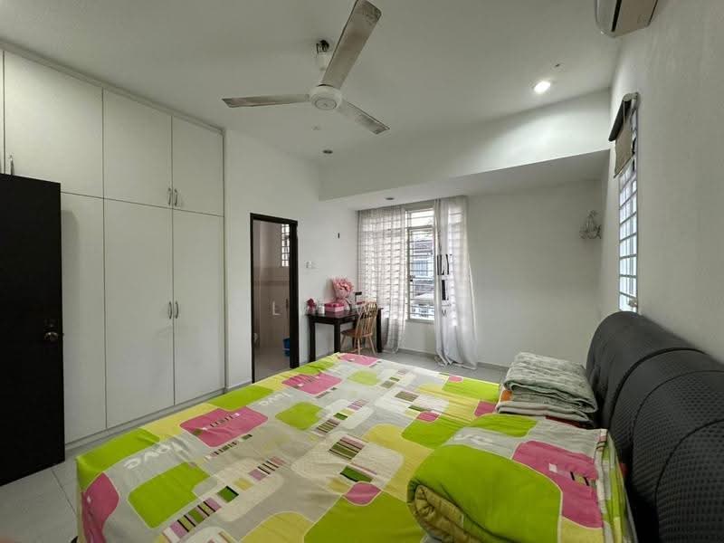 Rumah Teres 2-Tingkat untuk Dijual di Taman Setia Indah (Tebrau) - Li Wei - Bedroom - PropertyGuru.com.my