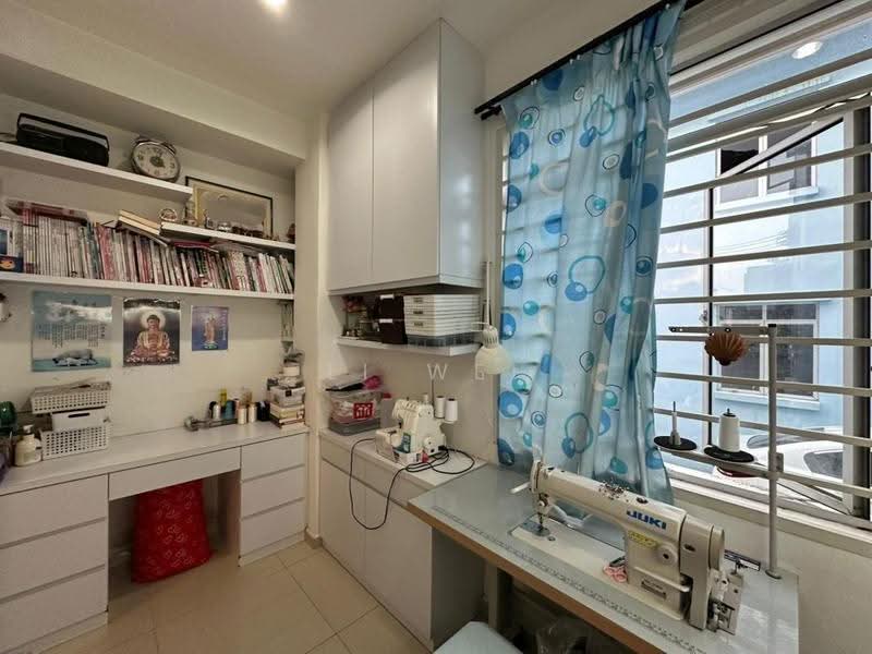 Rumah Teres 2-Tingkat untuk Dijual di Taman Setia Indah (Tebrau) - Li Wei - Study - PropertyGuru.com.my