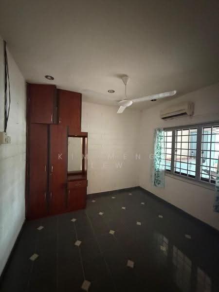Rumah Teres 1-Tingkat untuk Dijual di Kepong Baru (Kepong) - Kim Meng Lew - Bedroom - PropertyGuru.com.my