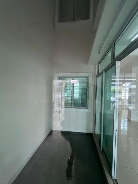 Rumah Teres 2-Tingkat untuk Dijual di Taman Tasik Utama (Bukit Katil) - YM Chong - Corridor - PropertyGuru.com.my