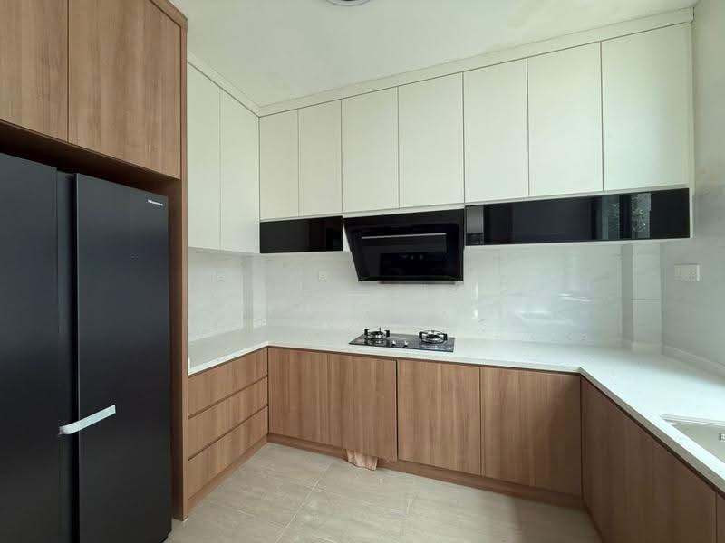 Bungalow House for Rent in Forest City (Gelang Patah) - Cherry Tan - Kitchen - PropertyGuru.com.my