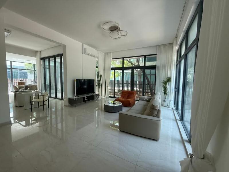 Bungalow House for Rent in Forest City (Gelang Patah) - Cherry Tan - Living Room - PropertyGuru.com.my