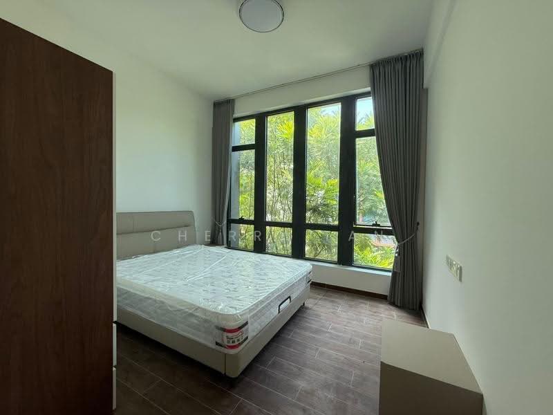 Bungalow House for Rent in Forest City (Gelang Patah) - Cherry Tan - Bedroom - PropertyGuru.com.my