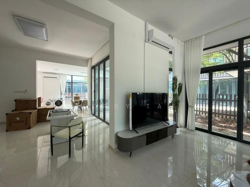 Bungalow House for Rent in Forest City (Gelang Patah) - Cherry Tan - Living Room - PropertyGuru.com.my
