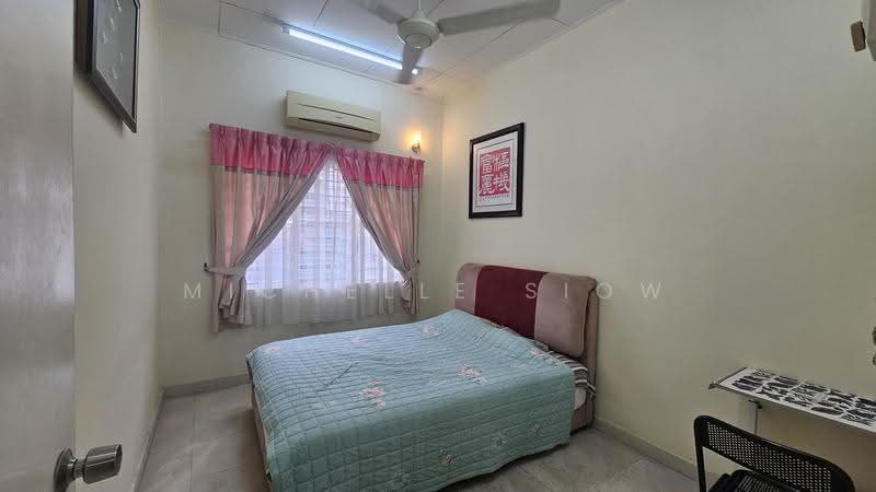 Rumah Teres 2-Tingkat untuk Dijual di Alam Damai (Cheras) - Michelle Siow - Bedroom - PropertyGuru.com.my