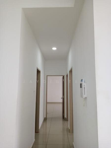 Condominium for Rent at Villa Crystal - Jayden Teo - Corridor - PropertyGuru.com.my
