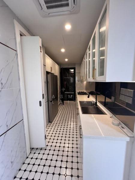 Condominium for Sale at Icon Residence - Yasmin Sulaiman - Kitchen - PropertyGuru.com.my