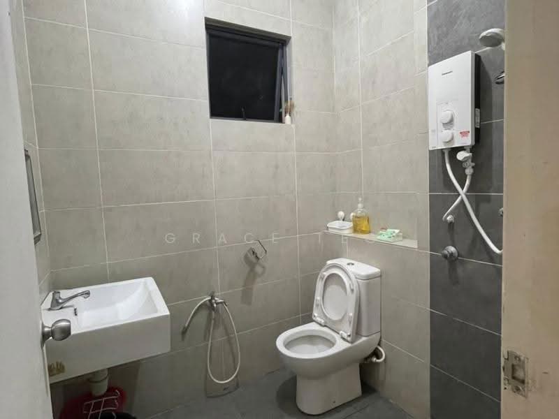 Kondominium untuk Dijual di Lido Four Seasons Residence - Grace Teo - Bathroom - PropertyGuru.com.my