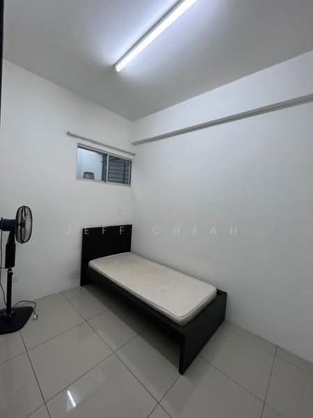 Kondominium untuk Dijual di Mahkota Garden - Jeff Cheah - Bedroom - PropertyGuru.com.my