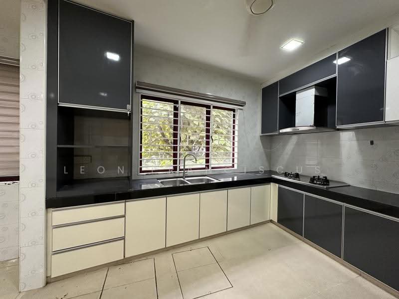 2-storey Terraced House for Sale in Damansara Heights (Kuala Lumpur) - Leon Franciscus - Kitchen - PropertyGuru.com.my
