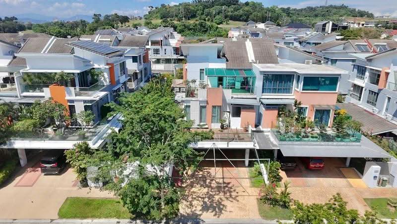 Rumah Berkembar untuk Dijual di Seksyen 6 (Bangi) - Keasavan Hari Krishnan - Exterior - PropertyGuru.com.my