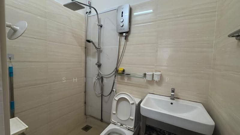 1-storey Terraced House for Rent in Bandar Putra Kulai (Kulai) - Shirley Yap - Bathroom - PropertyGuru.com.my