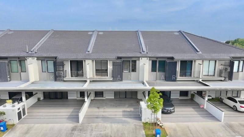 Rumah Teres untuk Dijual di Kota Kemuning (Shah Alam) - Keasavan Hari Krishnan - Exterior - PropertyGuru.com.my