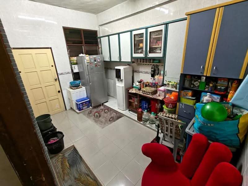 Rumah Teres 2-Tingkat untuk Dijual di Sikamat (Negeri Sembilan) - Azrul Othman - Kitchen - PropertyGuru.com.my