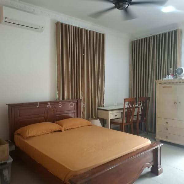 Bungalow House untuk Disewa di Taman Bukit Kempas (Tampoi) - Jason Khoo - Bedroom - PropertyGuru.com.my