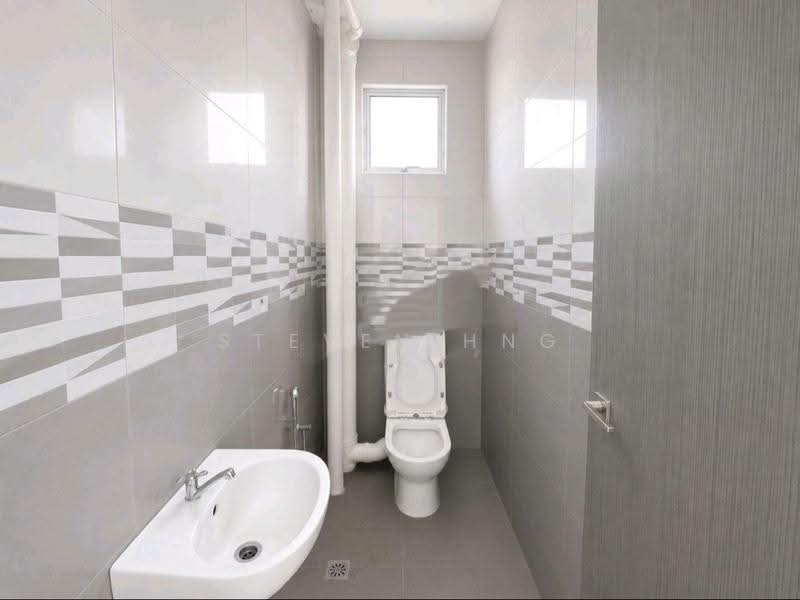 Pangsapuri untuk Dijual di The Rise Collection 1 - Steven Hng - Bathroom - PropertyGuru.com.my