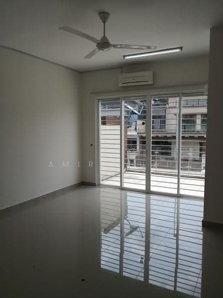 Rumah Teres 2-Tingkat untuk Disewa di Ampang Saujana (Ampang) - Amir Fauzi - Master Room - PropertyGuru.com.my