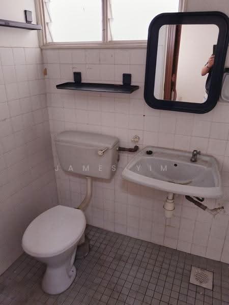 Rumah Teres 2-Tingkat untuk Dijual di Taman Mayang (Petaling Jaya) - James Yim - Bathroom - PropertyGuru.com.my