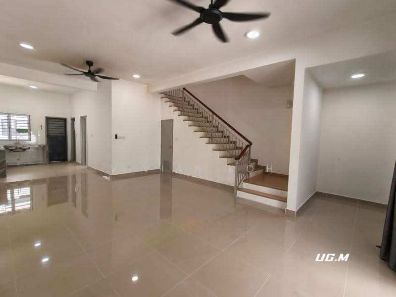 2-storey Terraced House for Sale in Klang (Selangor) - Vivian Koh - Living Room - PropertyGuru.com.my