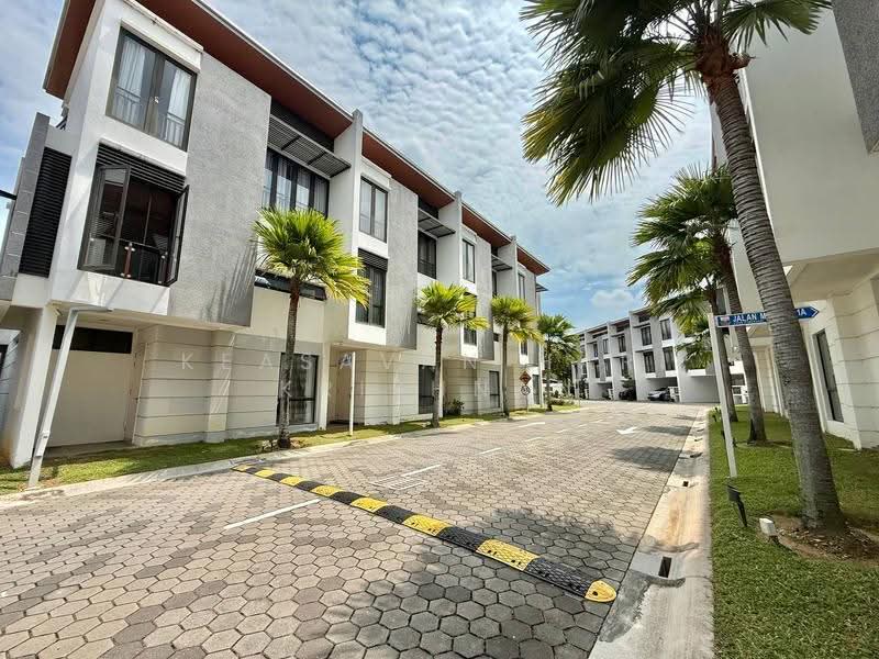 Rumah Teres 3-Tingkat untuk Dijual di Cyberjaya (Selangor) - Keasavan Hari Krishnan - Exterior - PropertyGuru.com.my