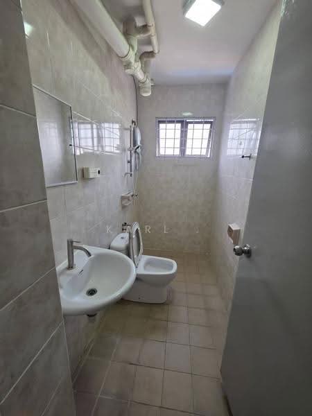 Condominium for Rent at Kenanga Point - Karl . - Bathroom - PropertyGuru.com.my