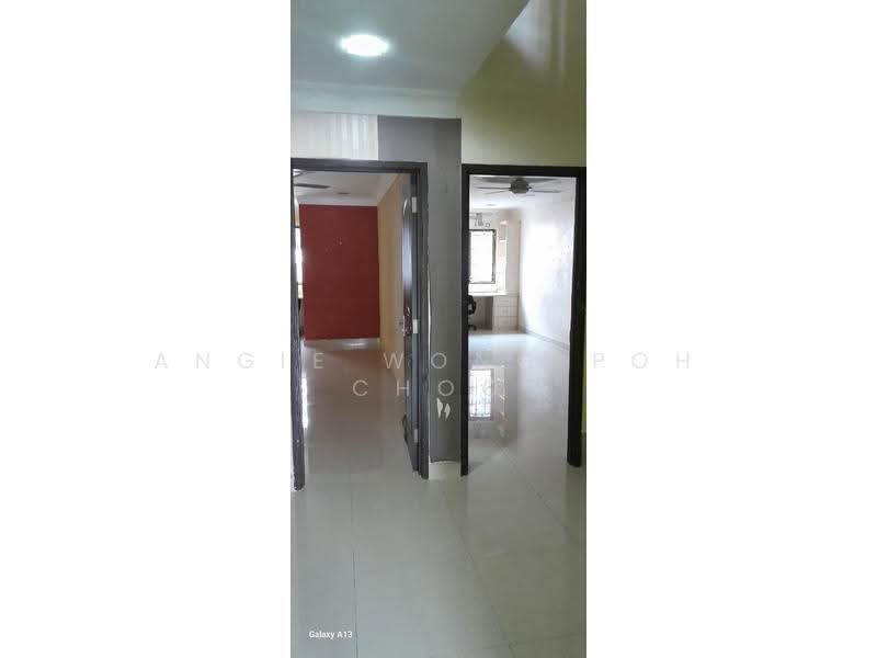 Rumah Teres 3-Tingkat untuk Dijual di Sentosa Villa (Kajang) - Angie Wong Poh Choo - Corridor - PropertyGuru.com.my