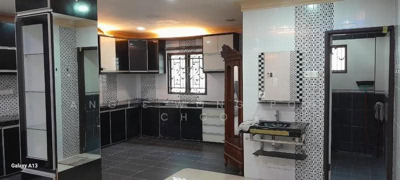 Rumah Teres 3-Tingkat untuk Dijual di Sentosa Villa (Kajang) - Angie Wong Poh Choo - Kitchen - PropertyGuru.com.my