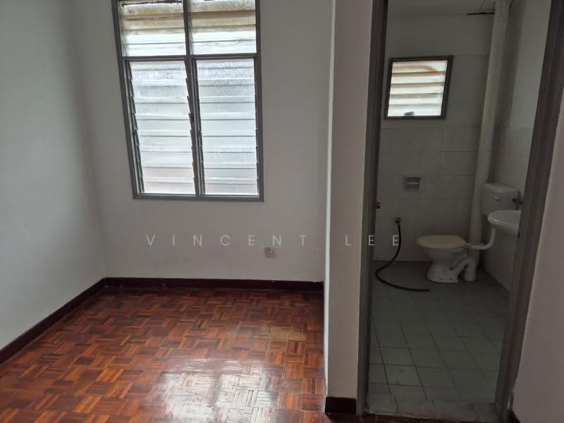 2-storey Terraced House for Sale in Taman Puncak Jalil (Seri Kembangan) - Vincent Lee - Interior - PropertyGuru.com.my
